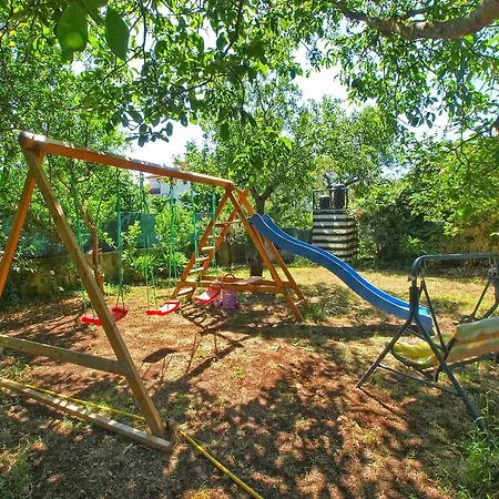 Vlasta 1410 Апартаменты